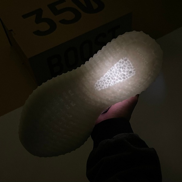 Giày Adidas Yeezy 350 V2 Static Reflective Trắng Phản Quang Boost Nén Hạt - Adidas ảnh 7 giày thể thao chất lượng