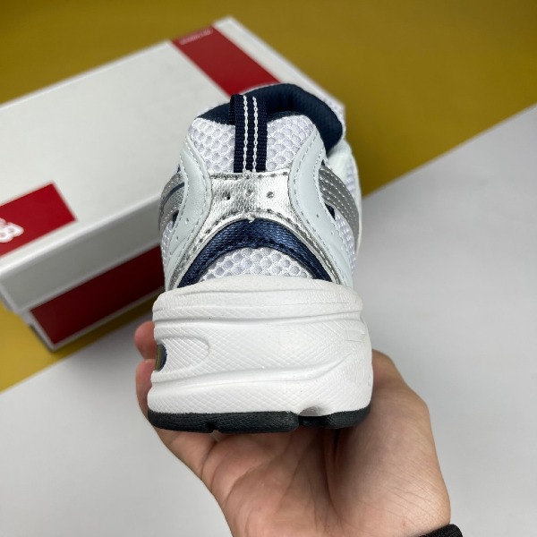Giày New Balance 530 Retro Running Navy, NB 530 Xanh Than - New Balance ảnh 6 giày thể thao chất lượng