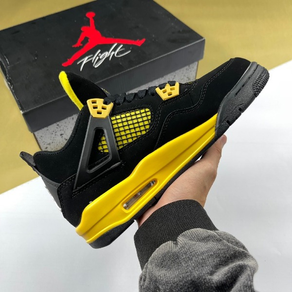 Giày Nike Air Jordan 4 Retro Thunder Yellow Black, JD4 Đen Vàng - Nike ảnh 3 giày thể thao chất lượng