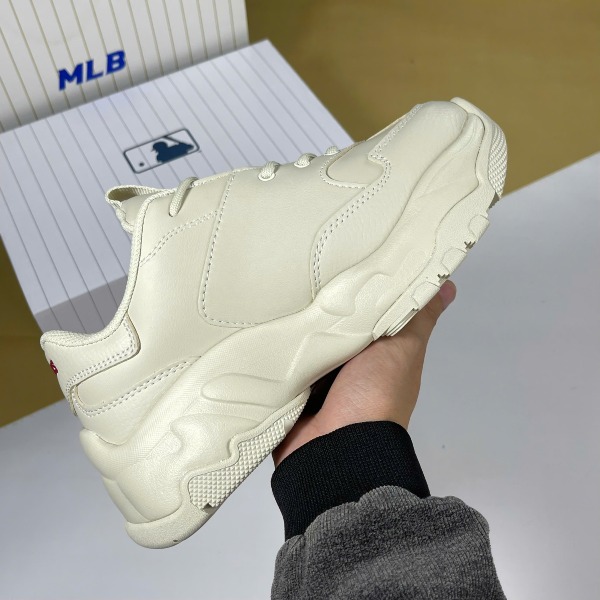 Giày MLB Big Ball Beige Red Kem Chữ C Đỏ - MLB ảnh 3 giày thể thao chất lượng