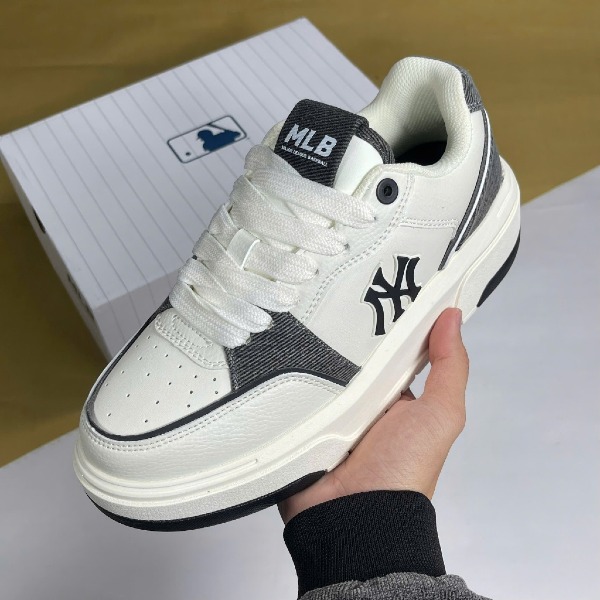 Giày MLB Chunky Liner Denim Pocket New York Yankees Black Trắng Đen - MLB ảnh 2 giày thể thao chất lượng