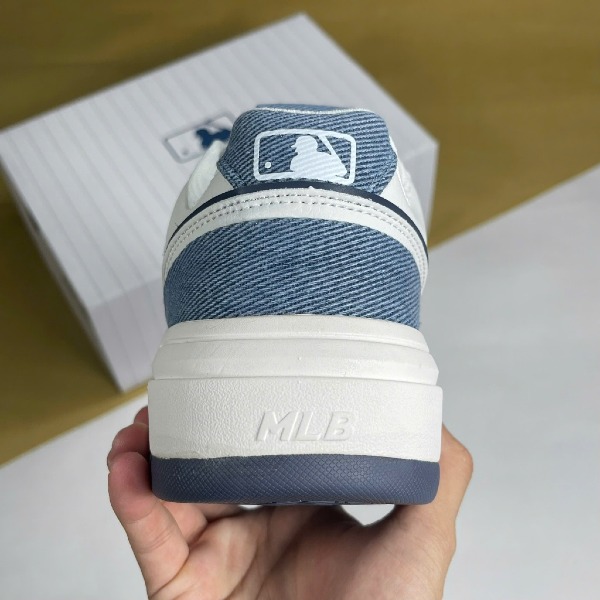 Giày MLB Chunky Liner Denim Pocket New York Yankees Navy Trắng Xanh - MLB ảnh 6 giày thể thao chất lượng